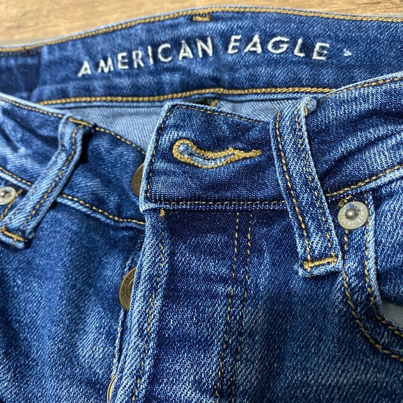 American Eagle Straight Jeans. Size-00R - Picture 2 of 5